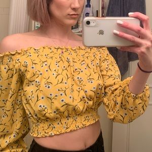 🍭free add on🍭Cropped Yellow Divided floral cottage core peasant blouse